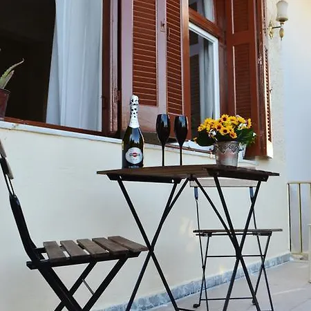 Grandma's Traditional House Apartament *